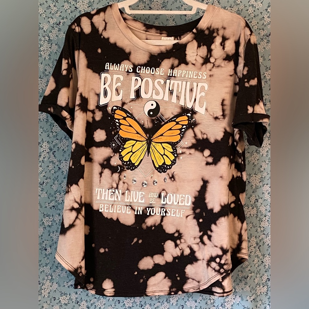 No Boundaries Black and Tan Tie-Dye 'Be Positive' Butterfly Tee